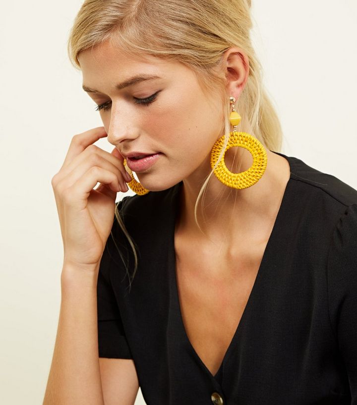 mustard-woven-straw-hoop-earrings